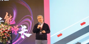 壹沓科技合伙人高庆军亮相第六届FMCG零售消费品行业CIO年会，荣获三项零售行业卓越大奖